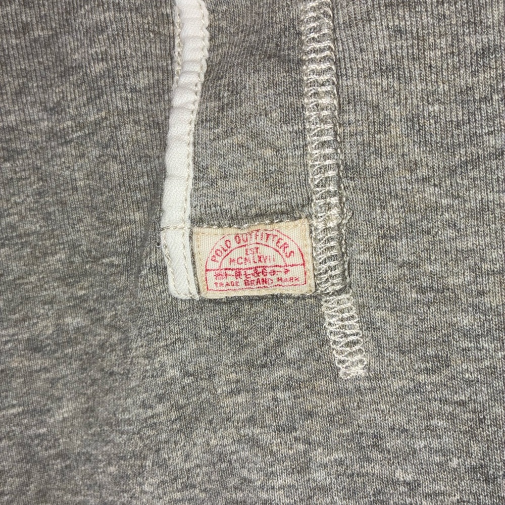 Ralph Lauren Gray Crewneck Shirt with Subtle Patch